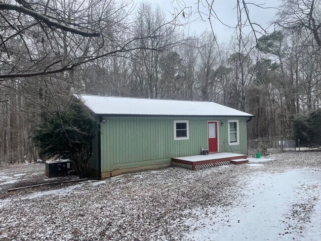 425 Moon Meadow Ln in Pittsboro, NC - Building Photo - Building Photo