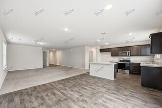 126 Rock Crk Ln in Terrell, TX - Building Photo - Building Photo