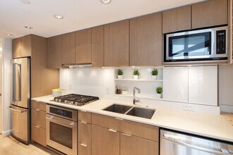 161 E 1st Ave in Vancouver, BC - Building Photo - Building Photo