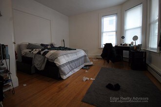26 Ashford St, Unit 3 in Boston, MA - Foto de edificio - Building Photo