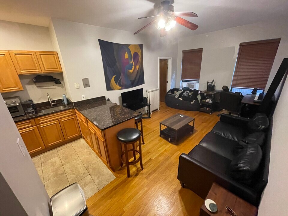 40 St Botolph St, Unit 4 FL in Boston, MA - Building Photo