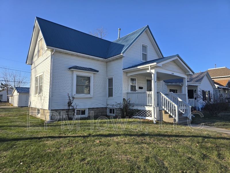 1448 N St SW in Cedar Rapids, IA - Building Photo