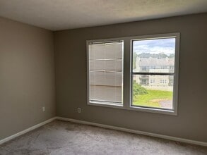 6804 Willowbrook Dr in Fayetteville, NC - Building Photo - Building Photo