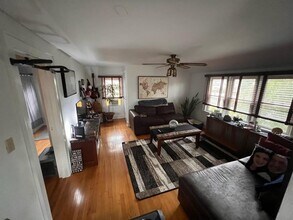 62 Penataquit Pl in Huntington, NY - Building Photo - Building Photo