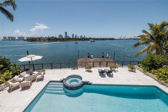 property at 2 S Hibiscus Dr