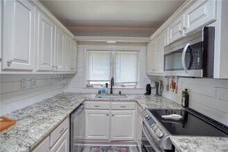 1285 Willivee Dr in Decatur, GA - Building Photo - Building Photo