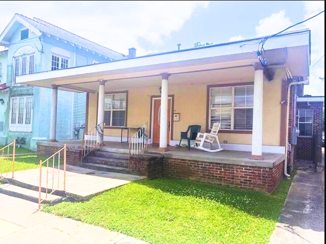 5832 Willow St in New Orleans, LA - Building Photo