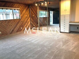 5830 Appian Way in Long Beach, CA - Building Photo