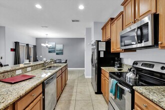 3069 Beach Palm Ave in Kissimmee, FL - Building Photo - Building Photo
