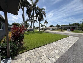 125 SE 6th Ave in Boynton Beach, FL - Building Photo - Building Photo