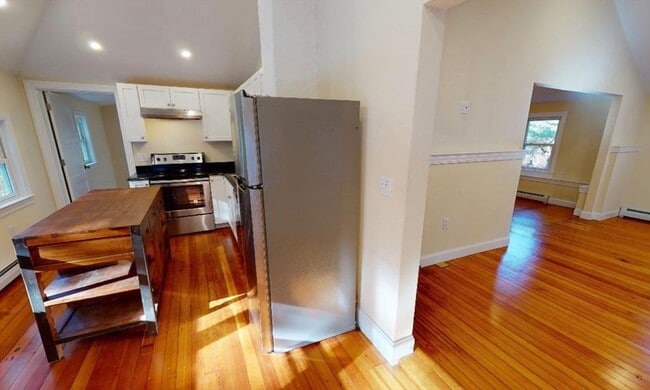 17 Lyndale Ave in Gloucester, MA - Building Photo - Building Photo