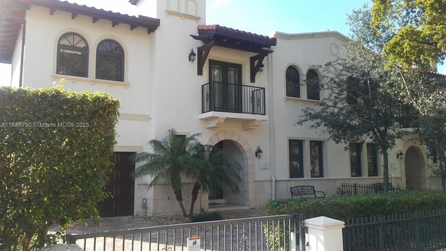 404 Zamora Ave in Coral Gables, FL - Building Photo - Building Photo