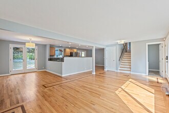 18315 6th Ave NW in Shoreline, WA - Building Photo - Building Photo