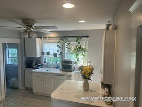 70 Union St, Unit 3 in Boston, MA - Foto de edificio - Building Photo