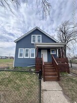 8857 Charlevoix St in Detroit, MI - Building Photo
