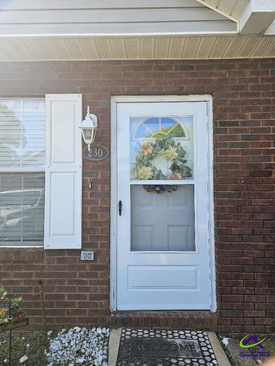 230 Katelyn Cir in Warner Robins, GA - Building Photo