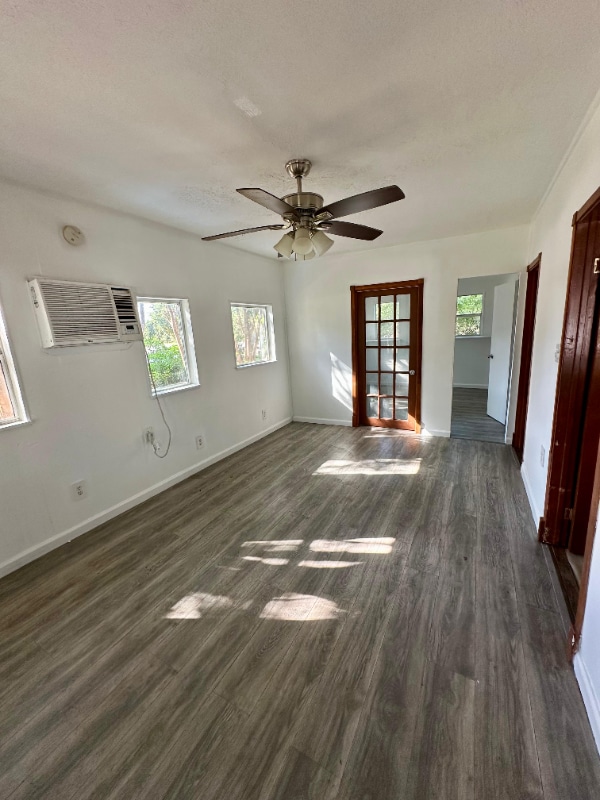 12096 Canal St in Willis, TX - Building Photo - Building Photo