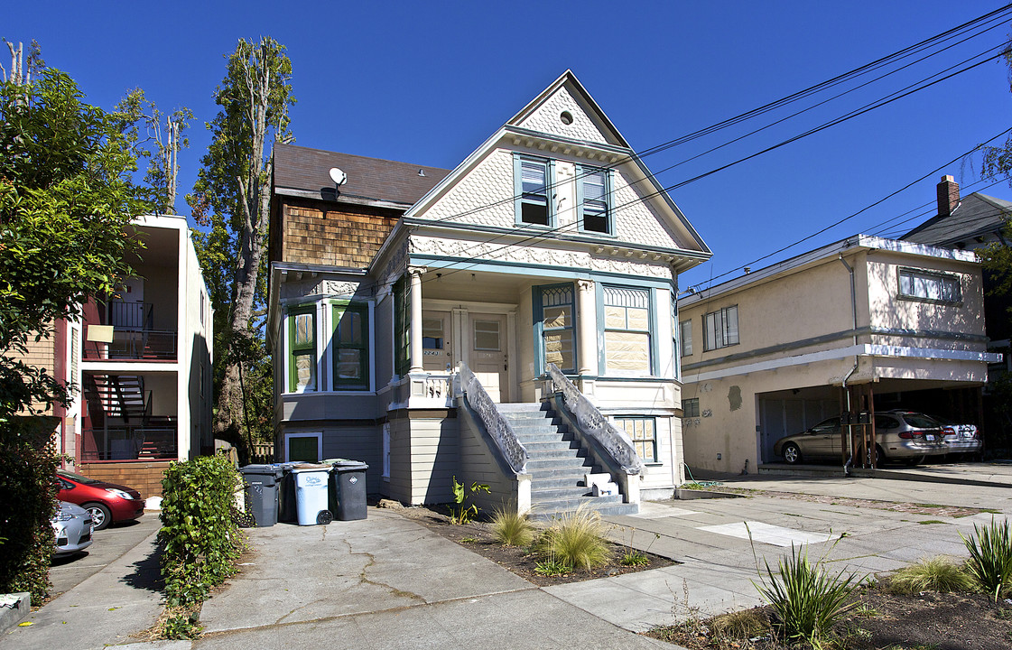 2243-2245 Ashby Ave in Berkeley, CA - Building Photo