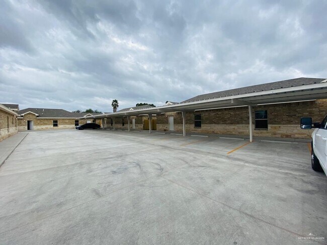 12 Nightingale Ave in McAllen, TX - Building Photo - Building Photo