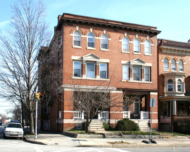 2845 N Calvert St in Baltimore, MD - Building Photo - Building Photo