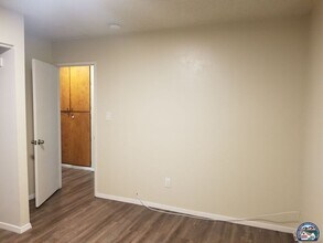 301 E Main St in Westmorland, CA - Building Photo - Building Photo