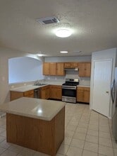 21015 Hidden Bridle Ct in Houston, TX - Building Photo - Building Photo