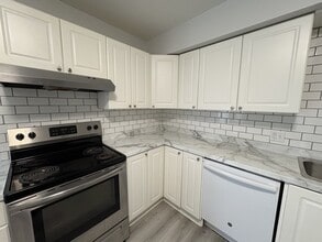 70 Glasier Rd in Fredericton, NB - Building Photo - Building Photo