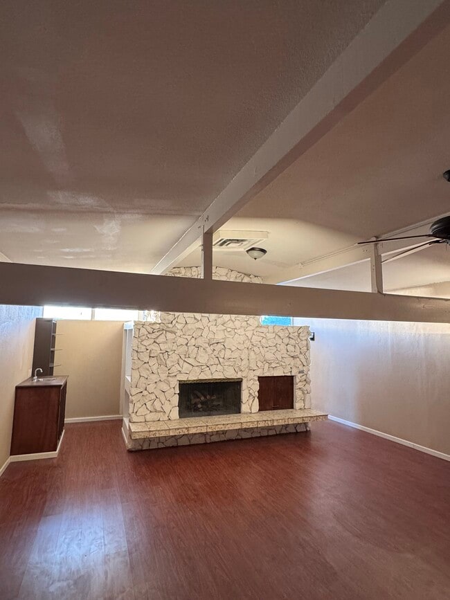 225 S Wallace Dr in Las Vegas, NV - Building Photo - Building Photo