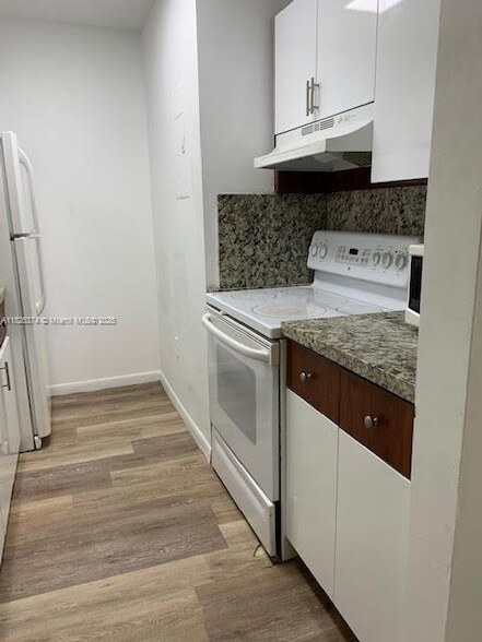 7421 SW 152nd Ave in Miami, FL - Building Photo