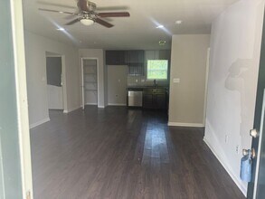 519 Gardenia St in La Place, LA - Building Photo - Building Photo