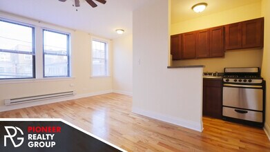 818 W Diversey Pky in Chicago, IL - Building Photo - Building Photo