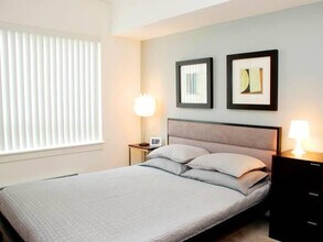 10410 NE 2nd St, Unit SI ID1506181P in Bellevue, WA - Building Photo - Building Photo