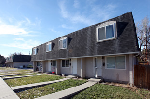 2251 S Pond St in Boise, ID - Foto de edificio - Building Photo