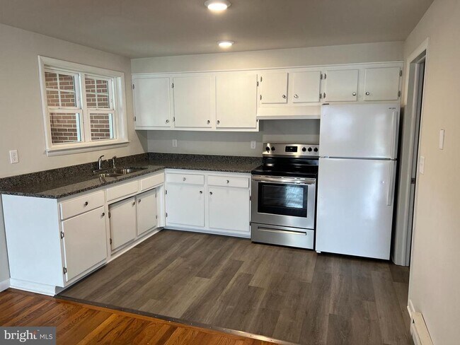 156 Tower Circle in Berkeley Springs, WV - Building Photo - Building Photo