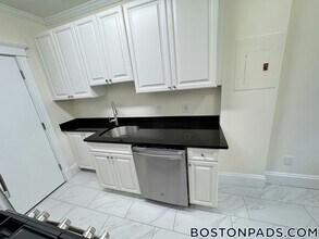 20 Chauncy St, Unit 3 in Cambridge, MA - Foto de edificio - Building Photo