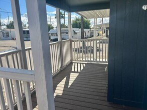 530 S Alma School Rd in Mesa, AZ - Foto de edificio - Building Photo