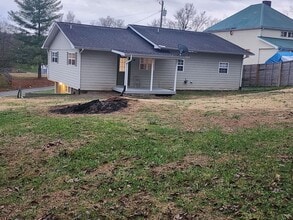 205 N Morgan St in Friendsville, TN - Building Photo - Building Photo