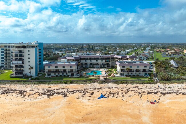 Bent Palm Club in Ormond Beach, FL - Building Photo - Building Photo