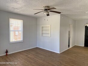1138 Saratoga Blvd in Jacksonville, FL - Building Photo - Building Photo