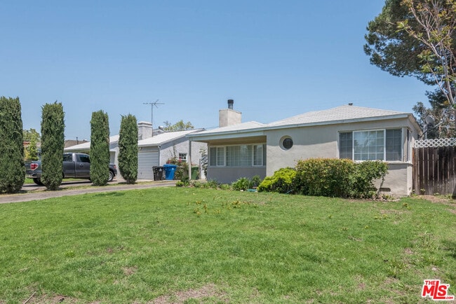 property at 5112 Auckland Ave