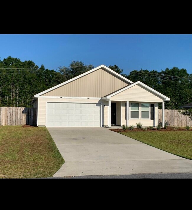 103 Cora Rd in Defuniak Springs, FL - Building Photo - Building Photo