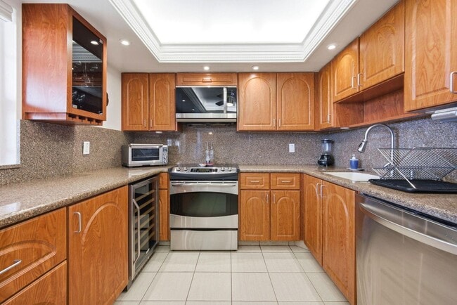 property at 3507 Oaks Way