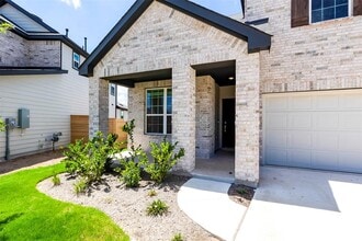 132 Inlet Ln in Leander, TX - Foto de edificio - Building Photo
