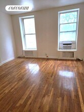 120 W 73rd St in New York, NY - Building Photo - Building Photo