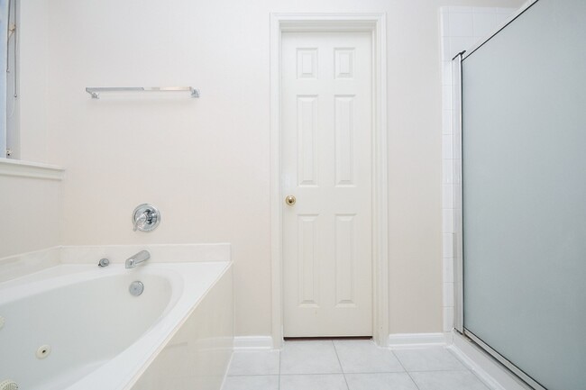 14234 Silver Glade Ln