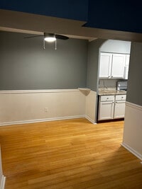 9001 Ridge Ave photo'