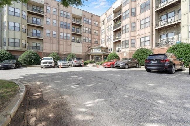 property at 898 Oak St SW