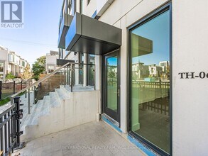 20 Dervock Crescent in Toronto, ON - Building Photo - Building Photo