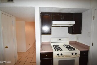 9597 Martinique Dr in El Paso, TX - Building Photo - Building Photo