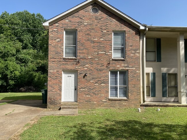 property at 2000 N Royal St